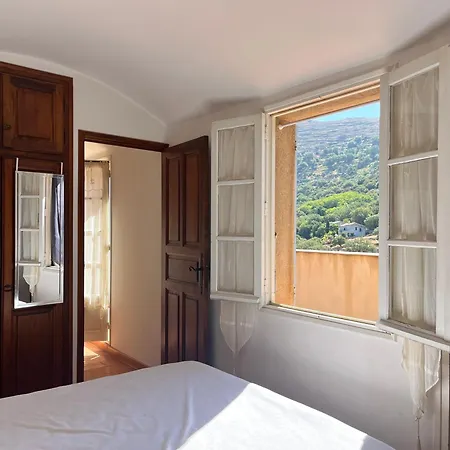 Belle Maison De Village A Holiday home Pigna